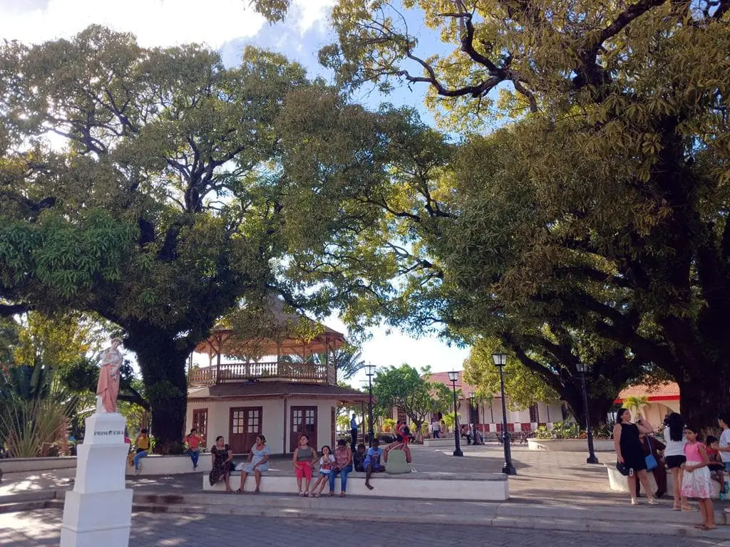 parque cristobal colon trujillo honduras